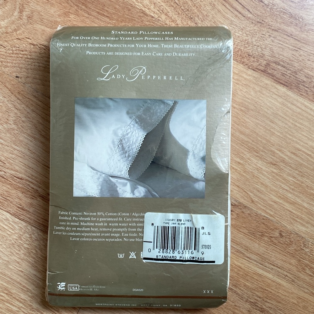 Vintage Lady Pepperell Percale pillowcases NWT - Picture 2 of 2